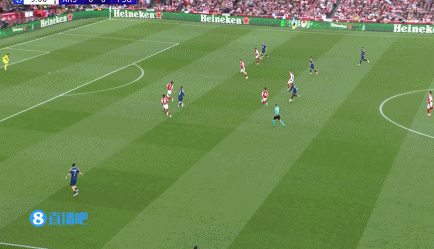 登贝莱的进球经过连续26脚传球,创造巴黎欧冠纪录